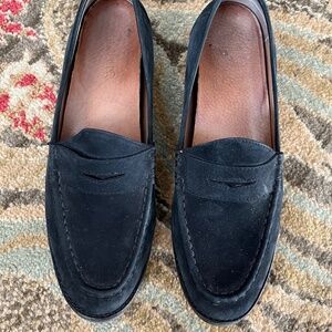 Vionic black suede loafers